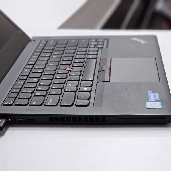 Second image of LENOVO THINKPAD T480 / I7-8TH GEN / 8 GB RAM / 16 GB RAM / 32 GB RAM / 256 GB SSD / 512 GB SSD / 1 TB SSD /  14" / Windows 10 Pro