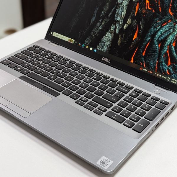 Second image of DELL LATITUDE 5510 / I7-10TH GEN / 8 GB RAM / 16 GB RAM / 32 GB RAM / 256 GB SSD / 512 GB SSD / 1 TB SSD /  15.6" / Windows 10 Pro
